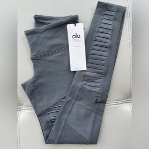 NWT! ALO YOGA Moto Legging in Glossy Slate